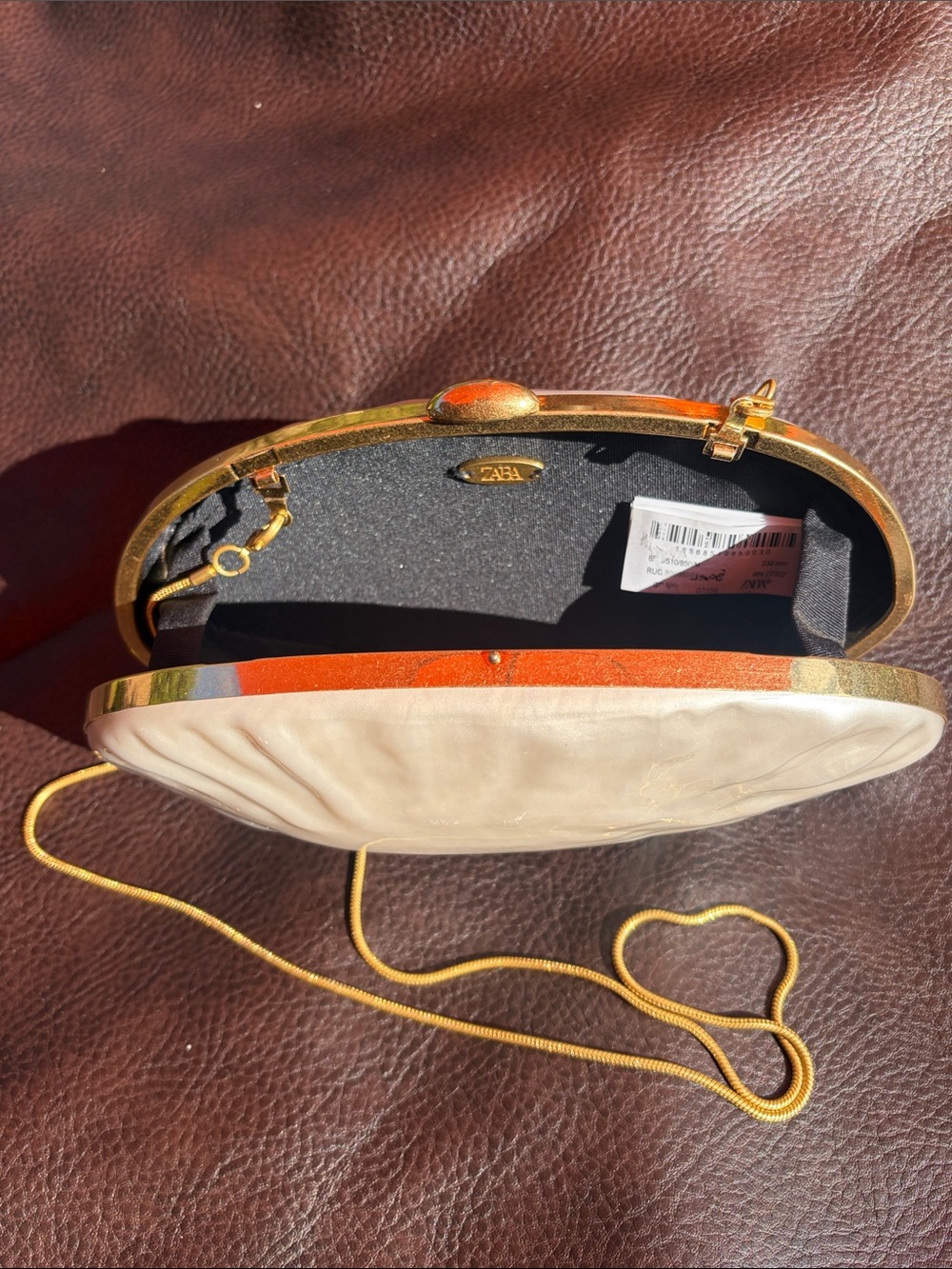 Zara Pearl Shell Clutch with Gold Hardware - Picture 3 of 11